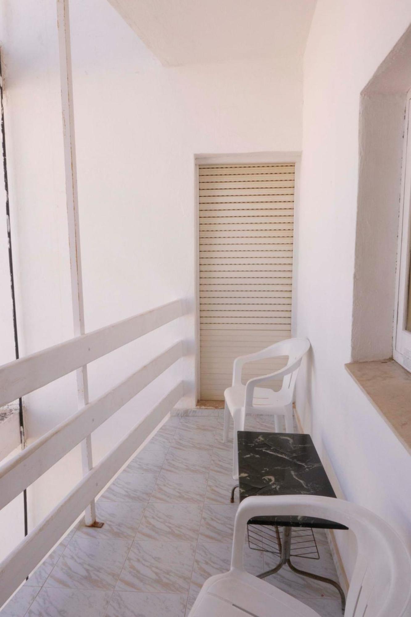 Hostal La Torre Benicassim Bagian luar foto