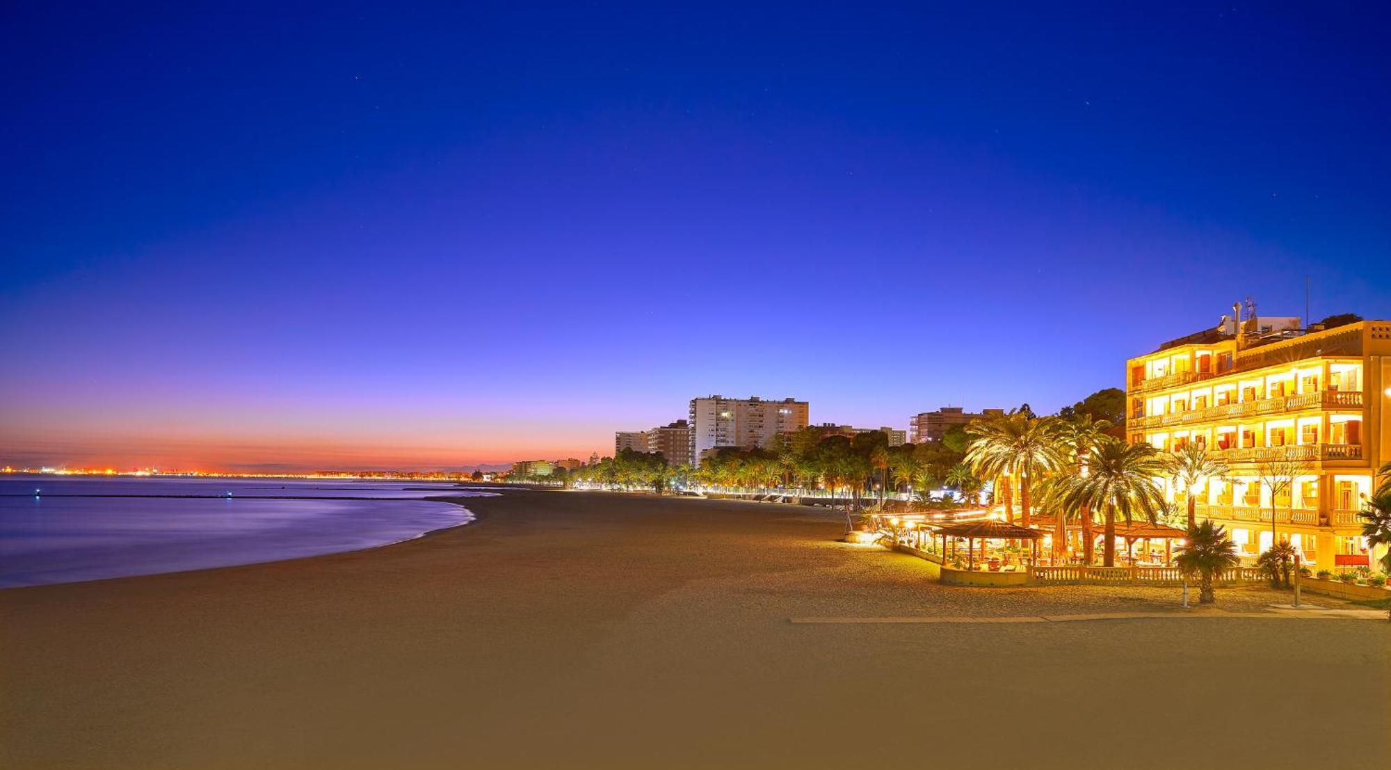 Hostal La Torre Benicassim Bagian luar foto